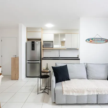 Praia Sacada: Beachside Apartment with Pool and 24/7 Security Picarras Exterior photo