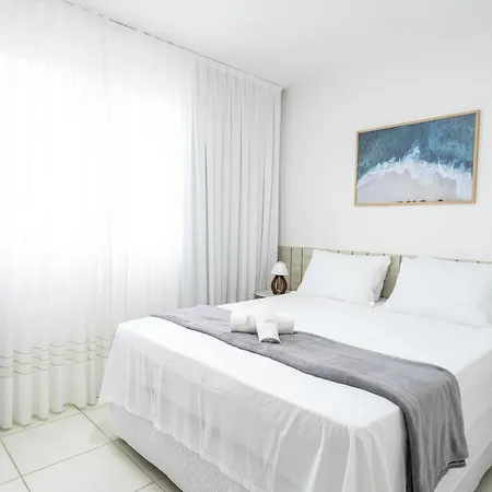 Praia Sacada: Beachside Apartment with Pool and 24/7 Security Picarras Exterior photo