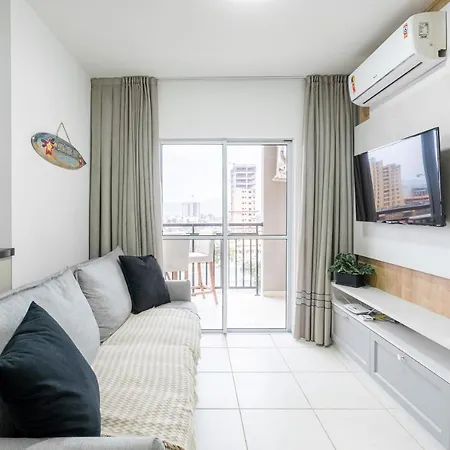 Praia Sacada: Beachside Apartment with Pool and 24/7 Security Picarras Exterior photo