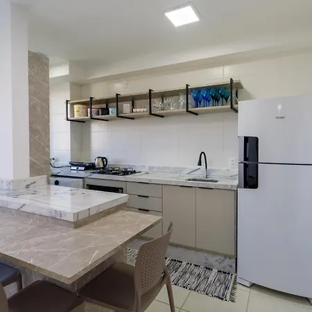 Praia Sacada: Beachside Apartment with Pool and 24/7 Security Picarras Exterior photo