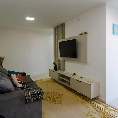 Praia Sacada: Beachside Apartment with Pool and 24/7 Security Picarras Room photo