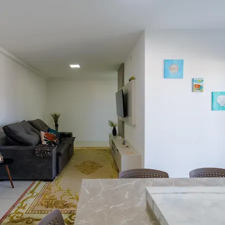Praia Sacada: Beachside Apartment with Pool and 24/7 Security Picarras Room photo
