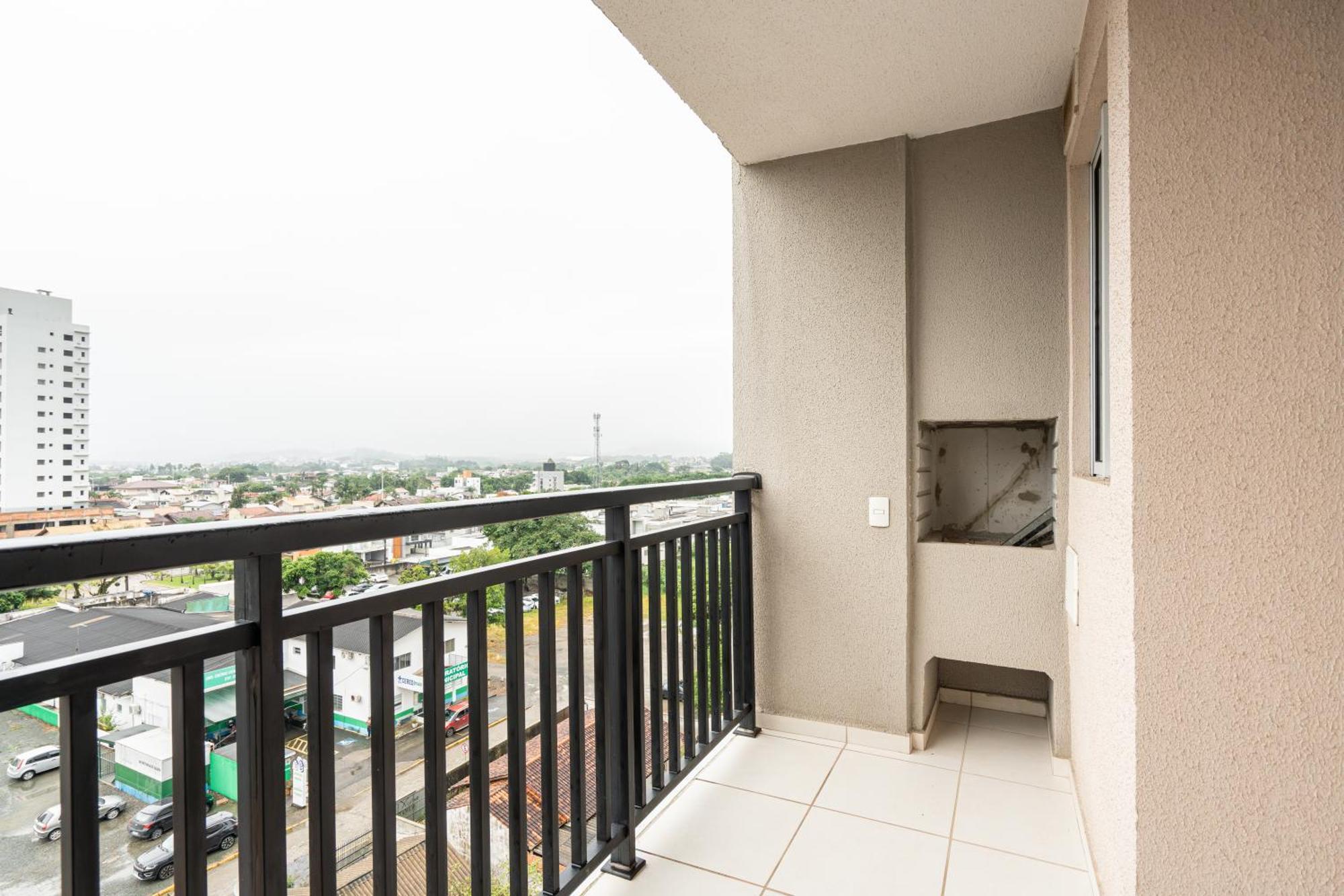 Apartment Sacada: Beachside With Pool And 24/7 Security Picarras