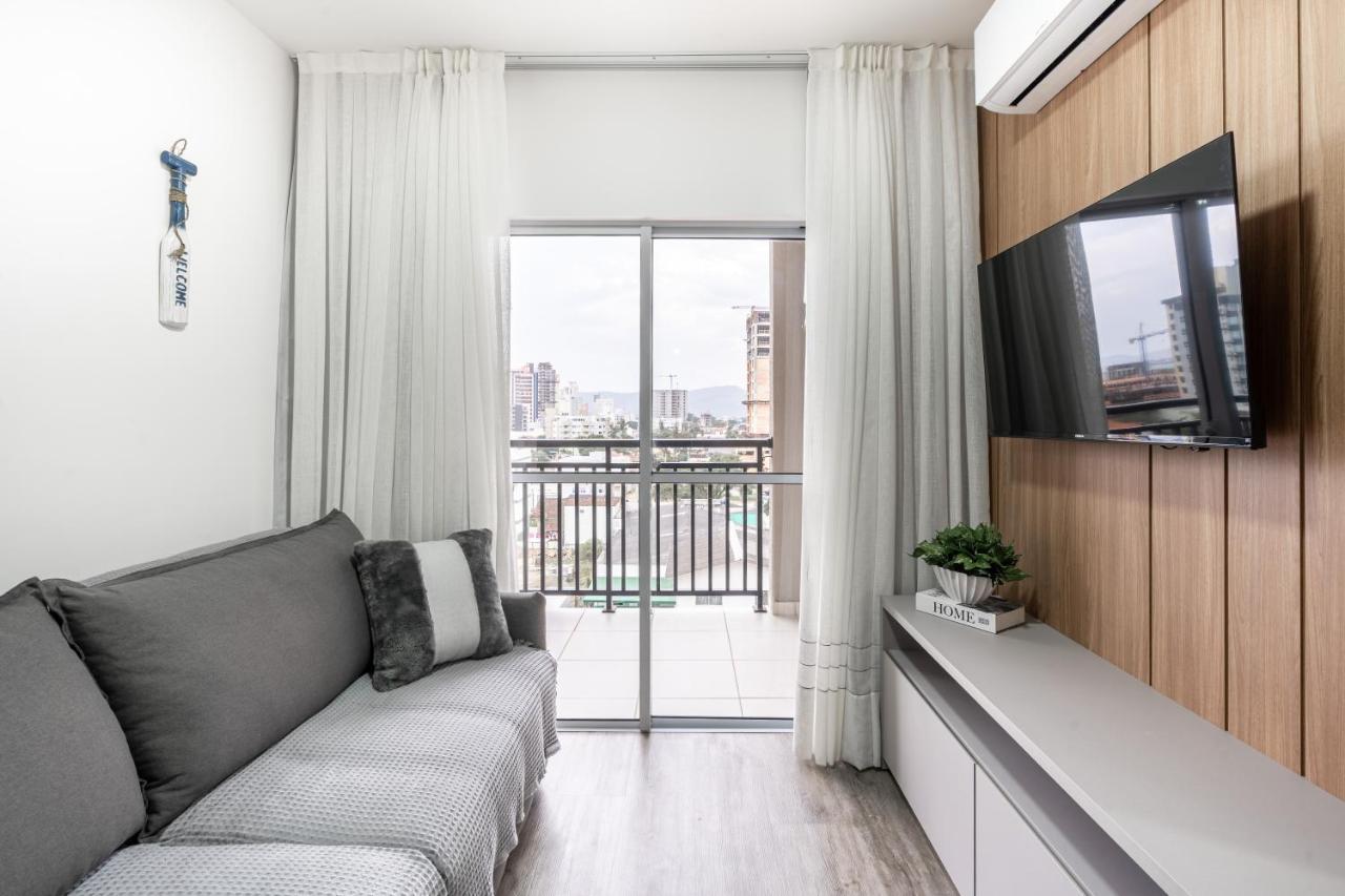 Apartment Sacada: Beachside With Pool And 24/7 Security Picarras