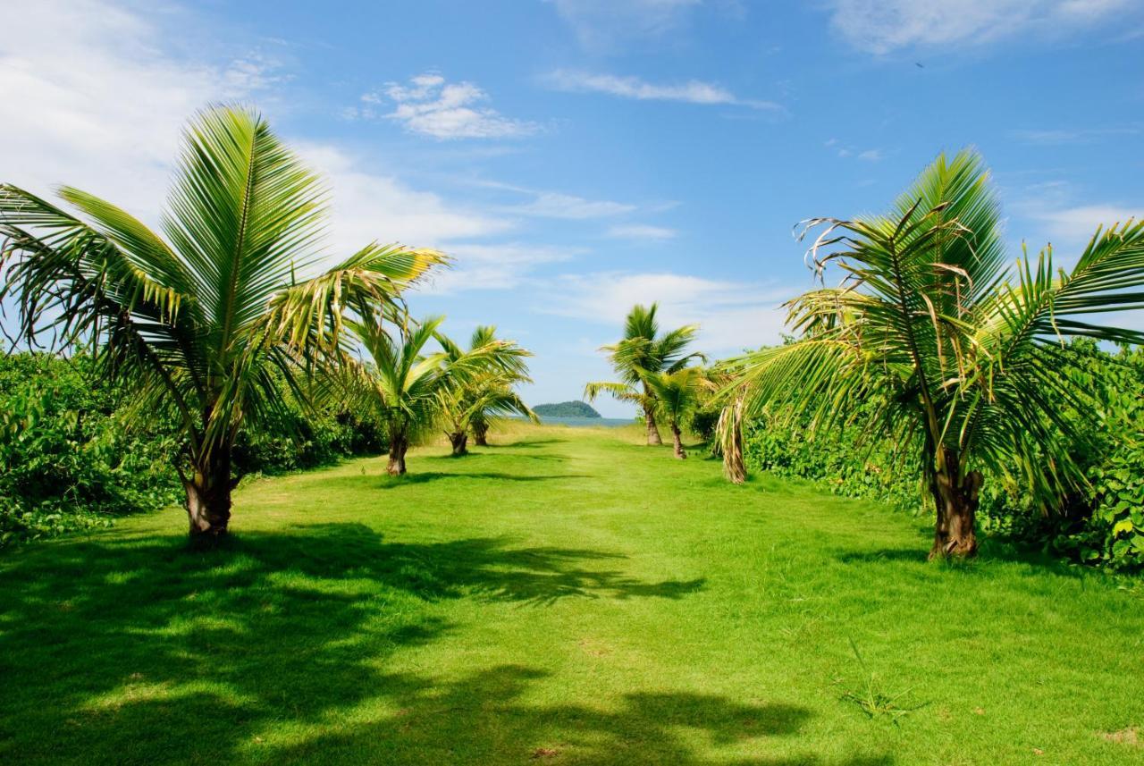Sacada: Beachside With Pool And 24/7 Security * Picarras