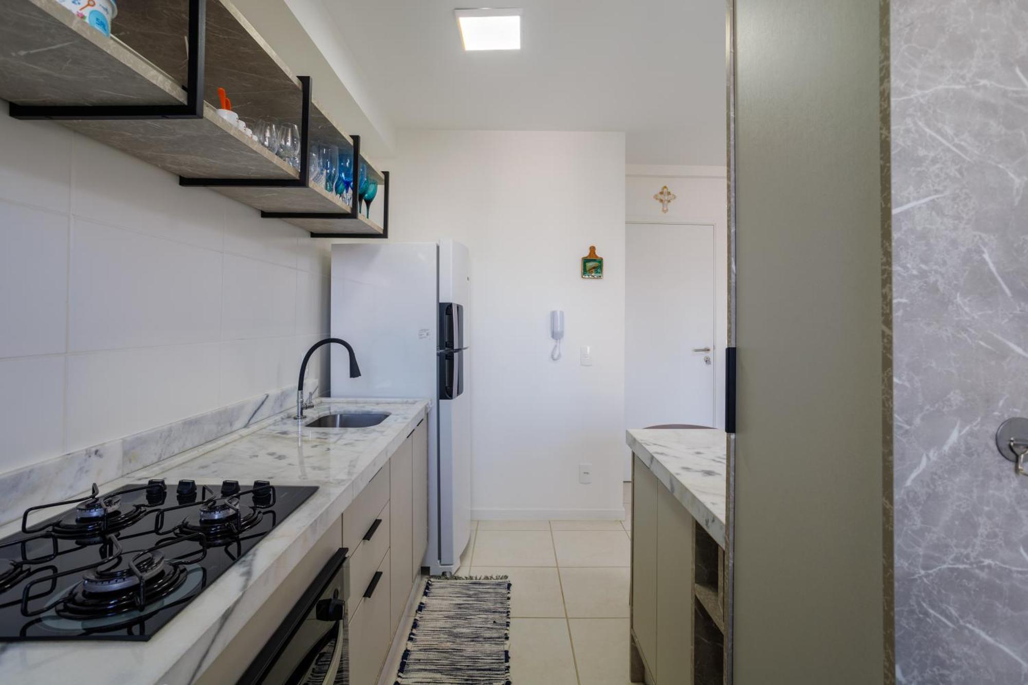 Apartment Sacada: Beachside With Pool And 24/7 Security