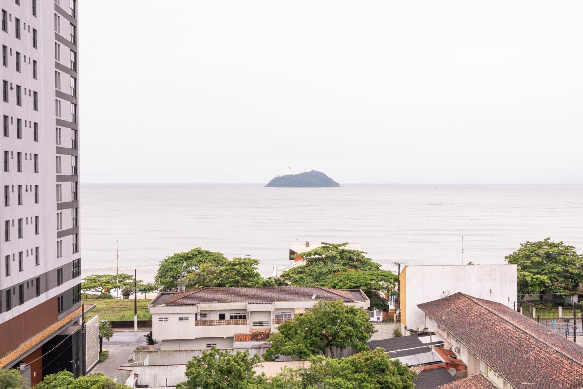 Sacada: Beachside With Pool And 24/7 Security Apartment *
