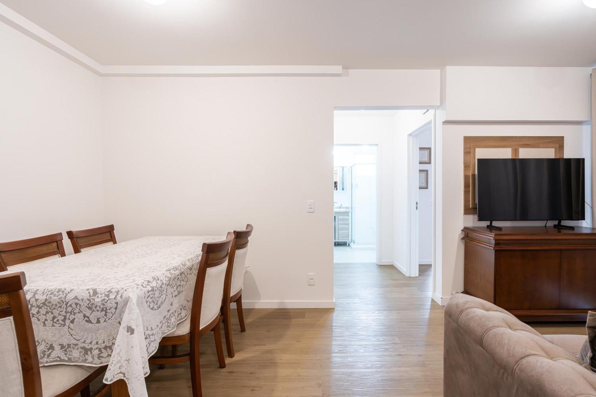 Apartment Sacada: Beachside With Pool And 24/7 Security Picarras
